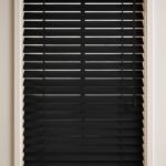 Siyah Renk Ahşap Jaluzi
